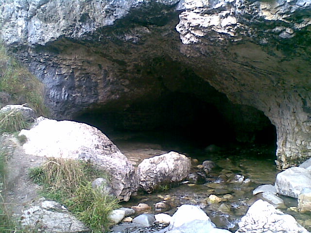 4wd_trips/2011-02-19_Cave_Stream/03.jpg