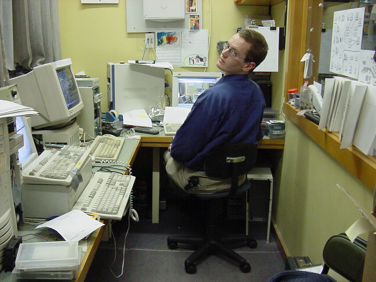 AGHS/2001/office_early_2001_a.jpg