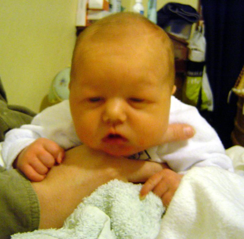 Baby/2003-10-12/luke3.jpg