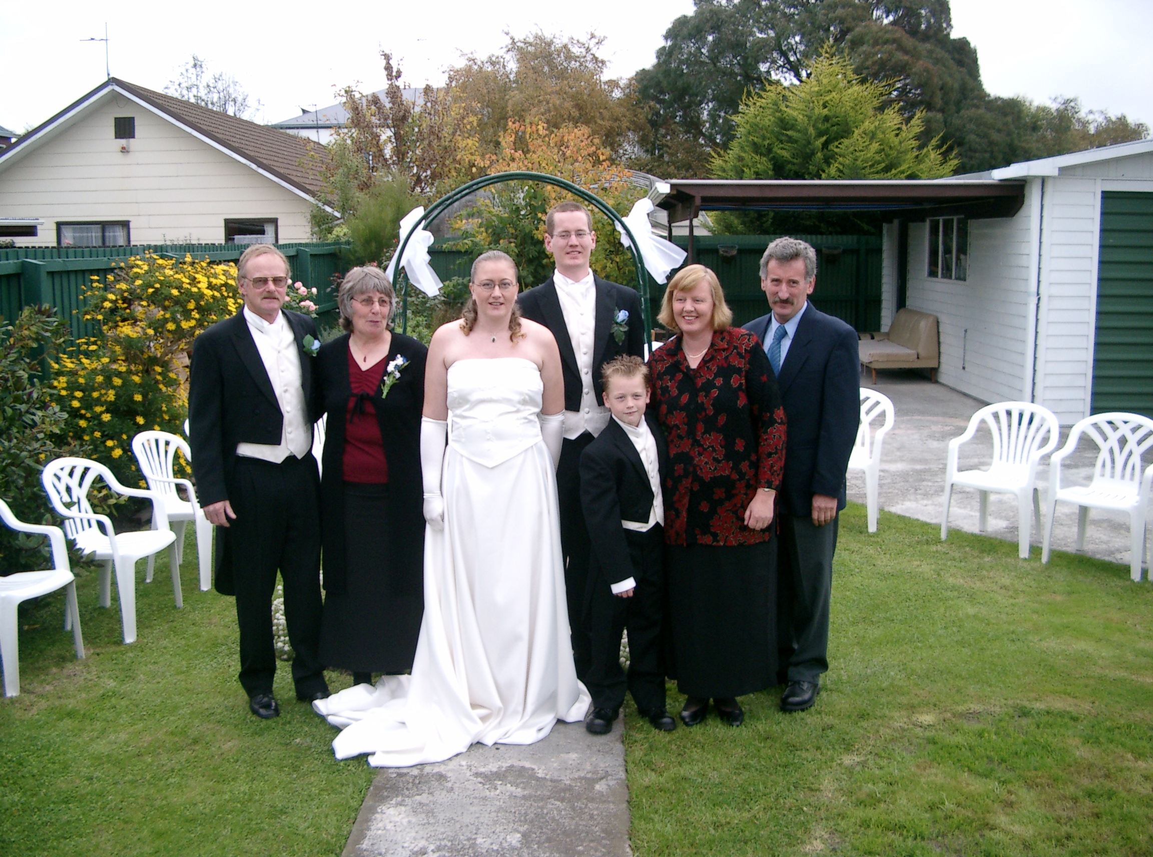 Wedding/sam/arch-JohnChristineDCDanielWendyMalcolm2.jpg