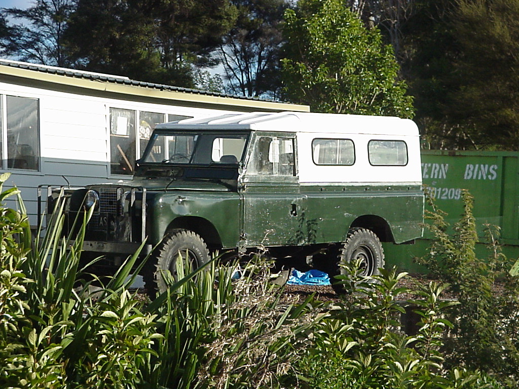nzlro/Ivanz_Landrover_Photos/MVC-711F.JPG
